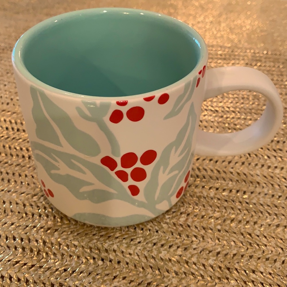 Starbuck’s Christmas holly berry 12fl oz/355mL mug